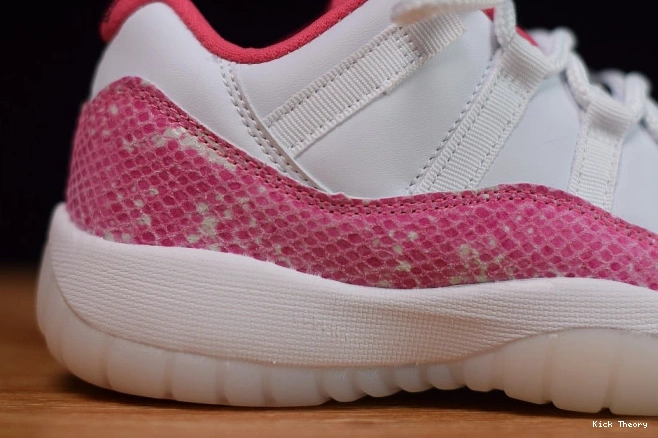 Kick Theory Air Low 11 AH7860-106 Jordan Pink WMNS Snakeskin 0702